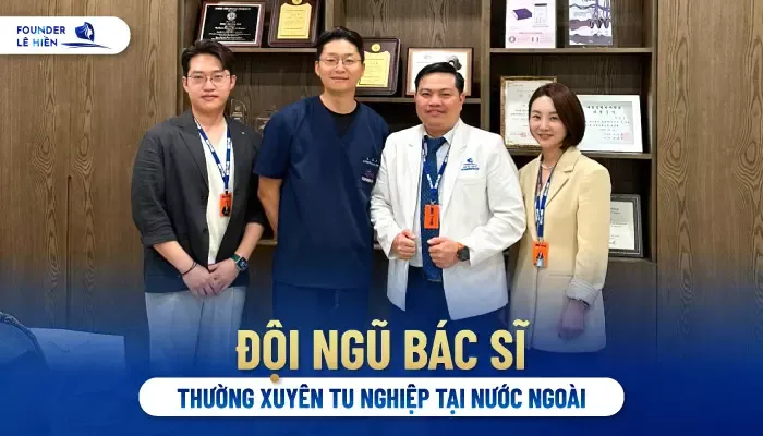 Đội ngũ bác sĩ tại Gangwhoo cùng các giáo sư người Hàn Quốc