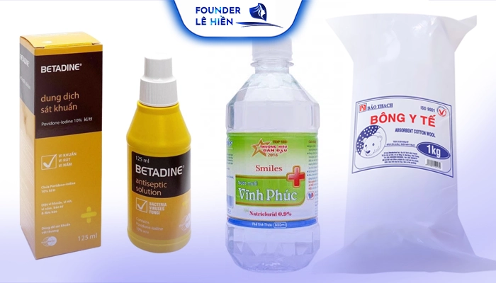 Chuẩn bị dụng cụ vệ sinh
