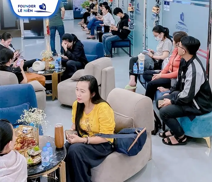 Gọt Hàm Nghỉ Dưỡng Bao Lâu? 6 Yếu Tố Quan Trọng Quyết Định 10 Hình ảnh khách hàng tại BVTM của Lê Hiền